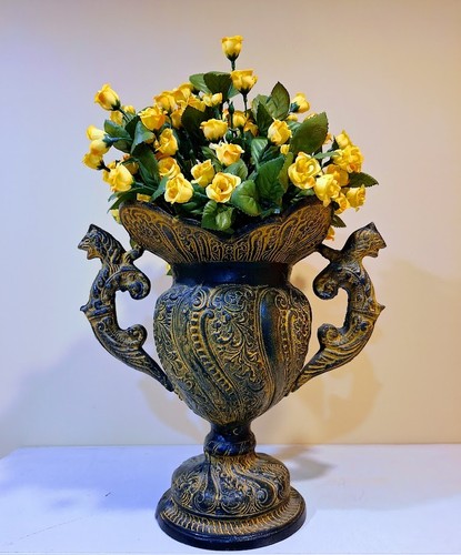 Jardeniere vase urn pot - urn,