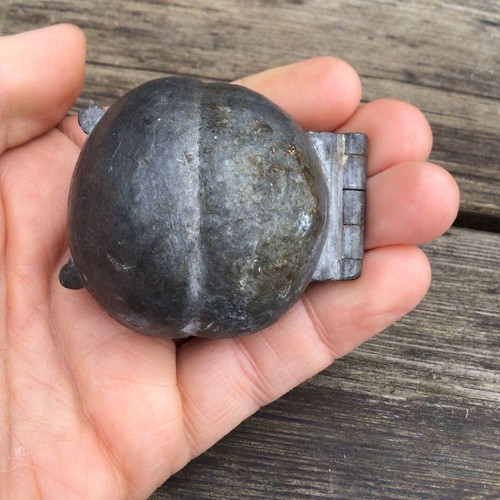 Old antique pewter - plum, shape