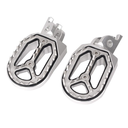 Silver shark teeth racing - teeth, foot