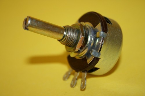 Plessey 500k ohm carbon - 500k,