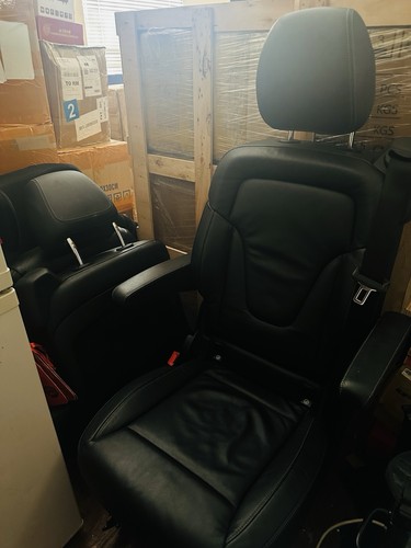 Genuine mercedes benz w447 - mercedes-benz,