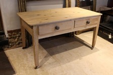 Table rare Victorian Pine