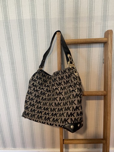 Michael kors beige black - beige, logo