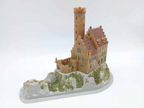 Faller castle base - castle,