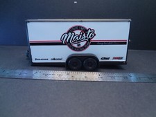 1:64 Scale enclosed car