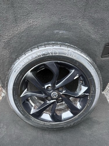 Vauxhallcorsa black - e,