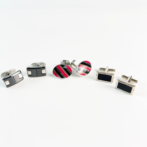 Lot silver tone thomas pink - of,