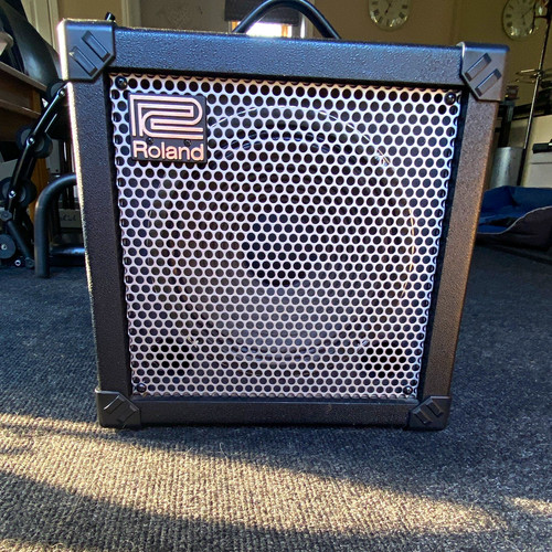 Roland cube 30w - 30w, solid