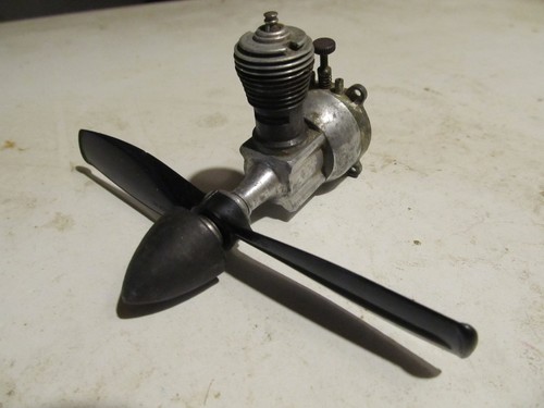 Cox bee 049 - bee, model
