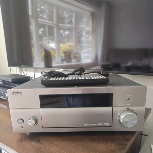 Yamaha v2600 avr receiver - yamaha,