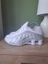 NIKE Shox R4 GS White-Metallic