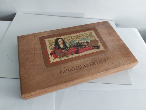 Vintage empty wooden cigar - vintage,