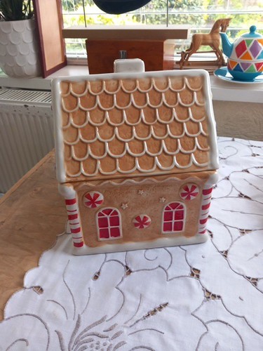 Gingerbread house jar - gingerbread,