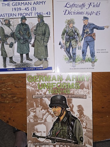 Ww2 german uniforms books - ww2,
