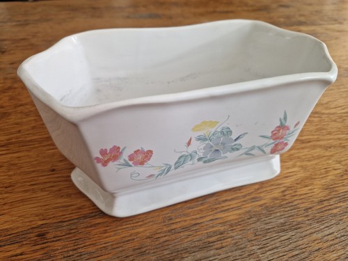 Vintage 1989 ringtons ltd - vintage,