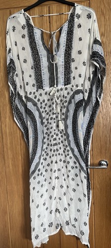 Monsoon bnwt long - bnwt,