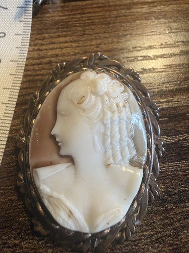 Beautiful vintage large cameo - beautiful,