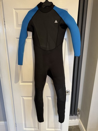 Next wet suit - next, new