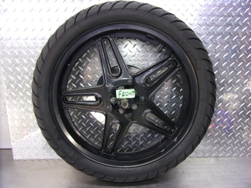 1047 honda silverwing - honda,