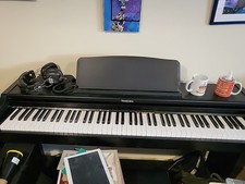 Technics SX PC 25 Full Sized Electric Piano +  Stool. Sensitive Touch,transpose