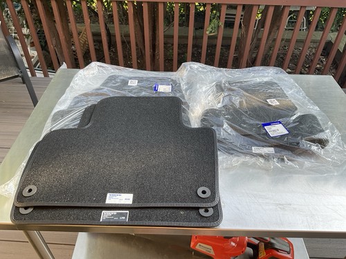 Volvo floor mats car - mats,