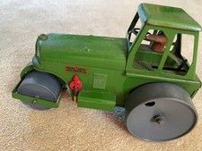 Vintage Triang Minic Toys Aveling-Barford Road Roller Tinplate with key