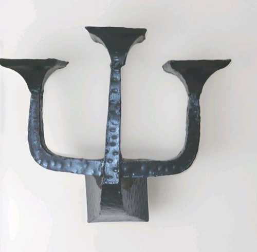 Impressive metal sculptural - impressive,