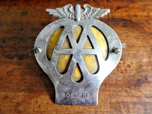 Badge dating from 1962 - dating,