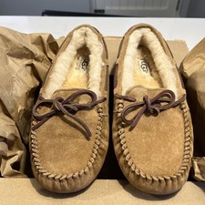 UGG Women’s Dakota Suede Size UK 5.5 Chestnut Moccasin Slippers!