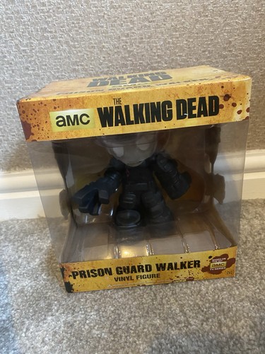The walking dead prison - the, guard