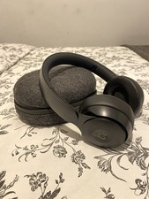 Apple  Beats Solo Pros by Dr Dre (Active Noise Cancellation & Transparency)