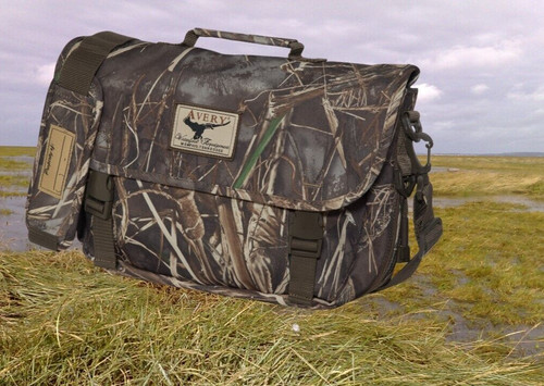 Avery guides shoulder bag max - avery,