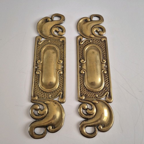 Pair stylish arts and - pair,