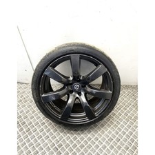 Nissan R35 Alloy wheel & tyre