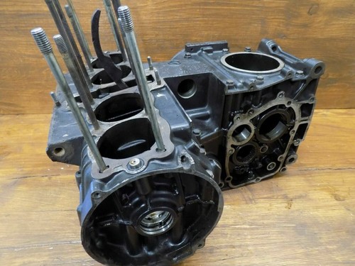 Kawasaki gt550 1990 crank case - gt550,