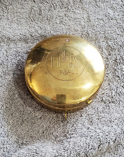 Antique ihs pyx host - +,