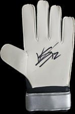 Viljami Sinisalo Hand Signed Goalkeeper Glove Celtic Fc Finland Autograph COA