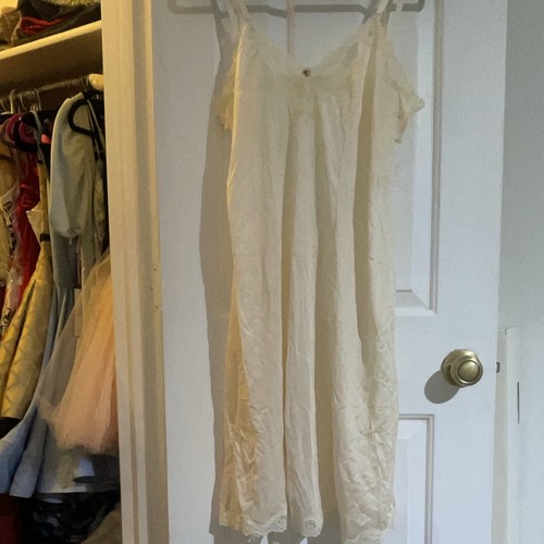 Montgomery ward women beige - montgomery,