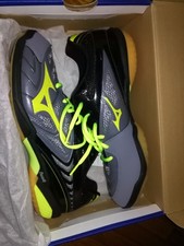 Mizuno Fang SL table tennis