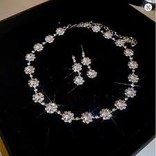 Sparkling Rhinestone Necklace