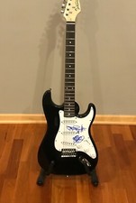 * VENOM INC. * signed electric guitar * DEMOLITION MAN & MANTAS * PROOF * 4