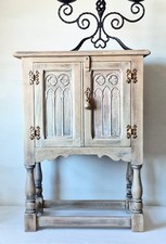 Old Charm Oak Small 2 Door