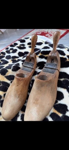 Cobblers wooden shoe lasts - cobblers,