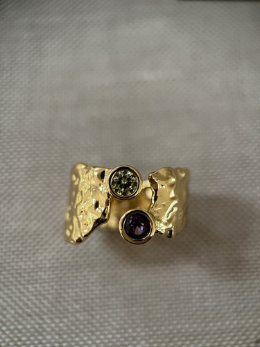 Gold gemstone hammered - gold,