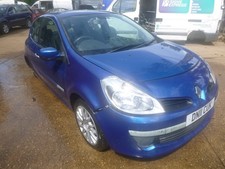 RENAULT CLIO MK3 2006-12 FRONT BUMPER REINFORCER CRASH BAR  *BREAKING SPARES*