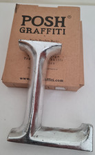 Posh graffiti silver - graffiti,, "l"
