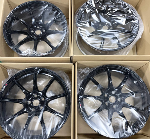 Genuine nissan r35 2020 - gt-r,