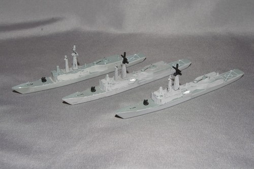 Triang frigates oliver - (x3)us, 'oliver