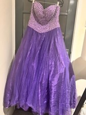 Cadbury purple Gino Cerruti corset back prom/bridesmaid dress in size 14 (xl)