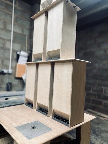 12kg pigeon feed hopper - 12kg,
